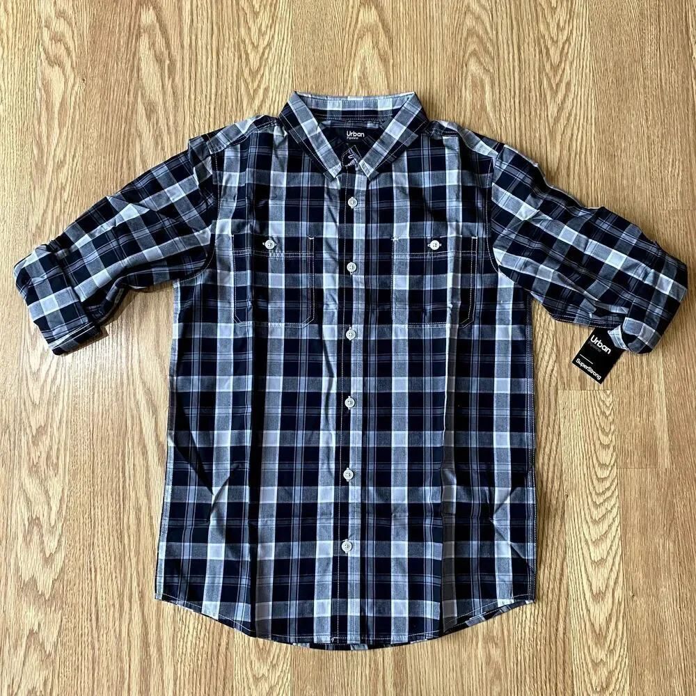 Urban Pipeline Plaid Button Up Black Gray Large